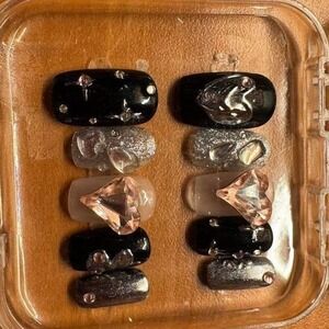 Neon Eclipse‎ – Mixed-Finish Press-On Nail Set